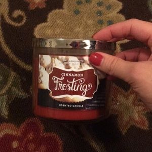 BNIB Cinnamon Frosting Candle